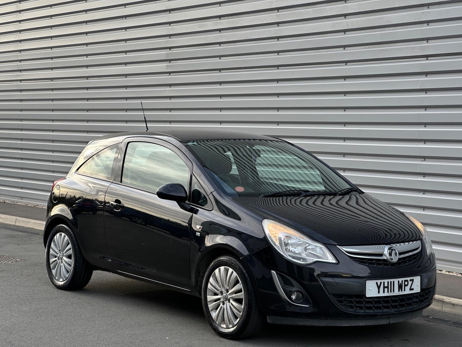 Used Vauxhall Corsa 2011 for sale - 76175029: Photo 8