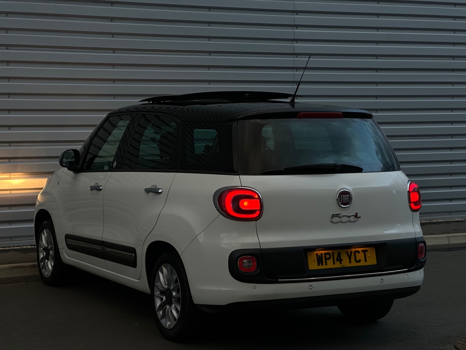 Used Fiat 500L 2014 for sale - 76723394: Photo 26