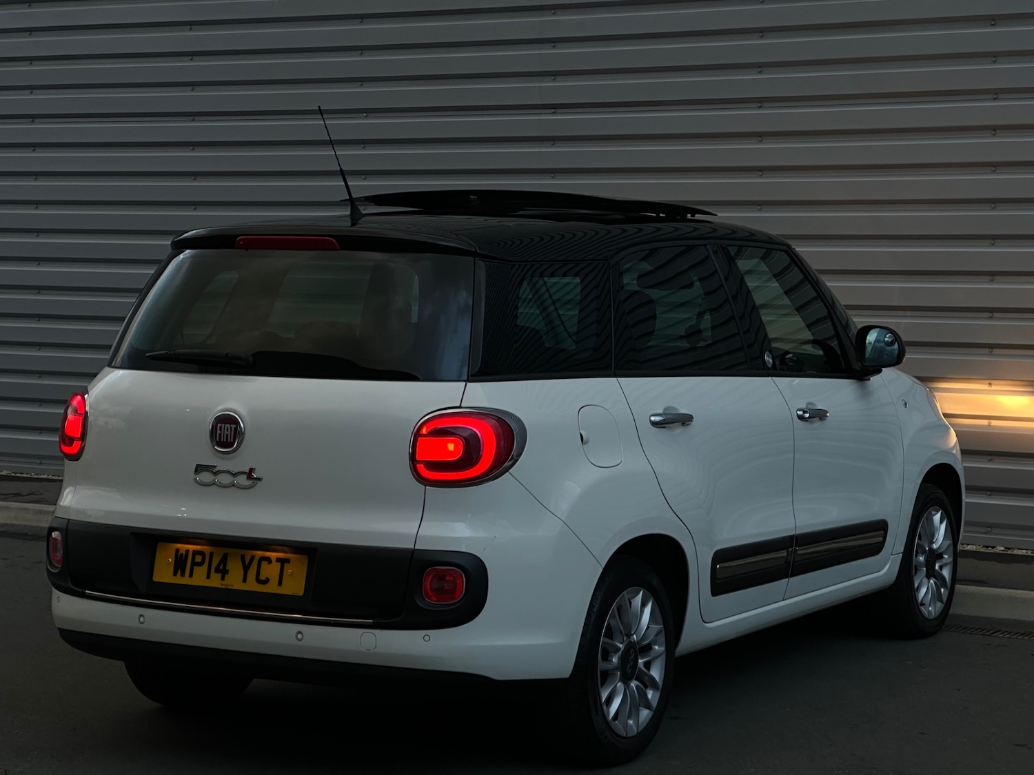 Used Fiat 500L 2014 for sale - 76723394: Photo 27