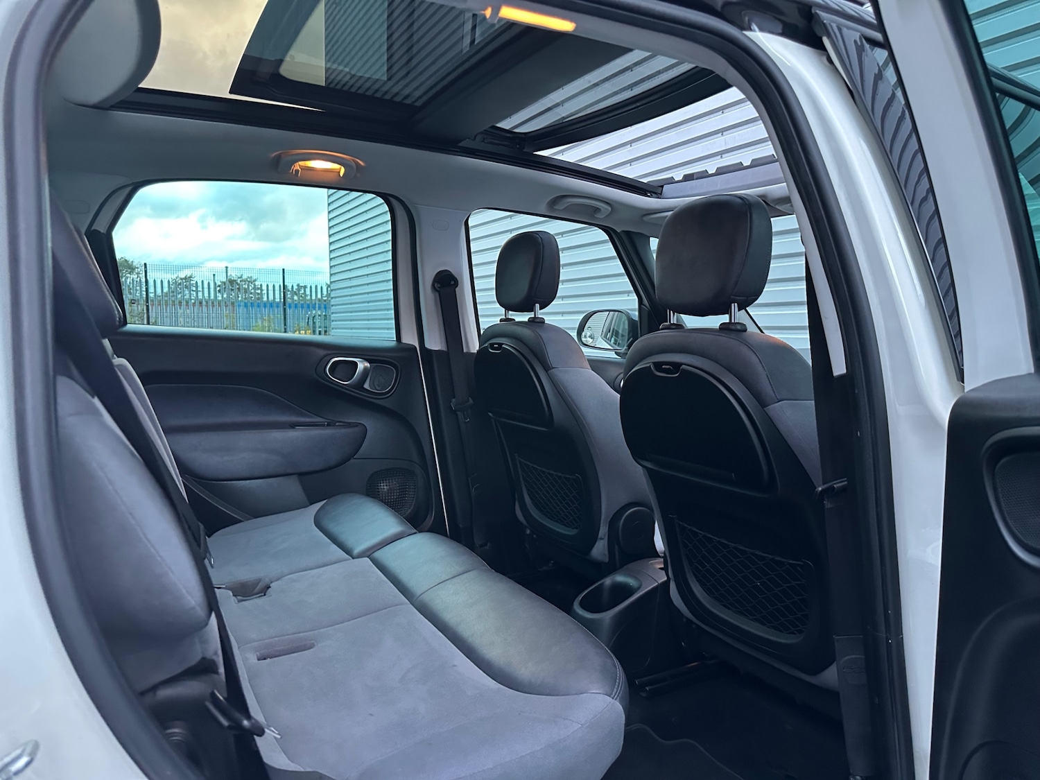 Used Fiat 500L 2014 for sale - 76723394: Photo 46