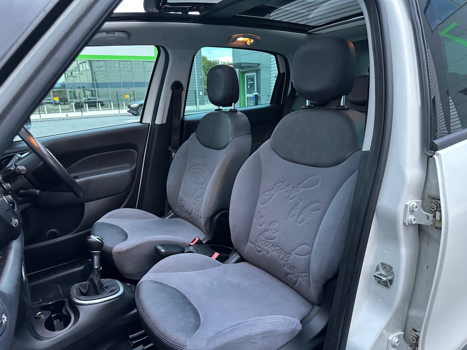 Used Fiat 500L 2014 for sale - 76723394: Photo 62