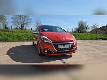Used Peugeot 208 2017 for sale - 78183483: Photo