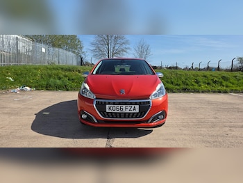 Used Peugeot 208 2017 for sale - 78183483: Photo