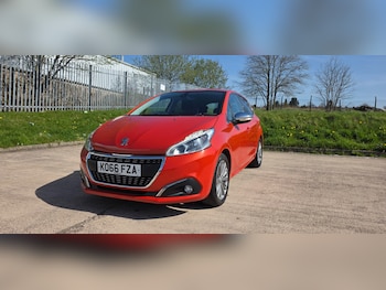 Used Peugeot 208 2017 for sale - 78183483: Photo
