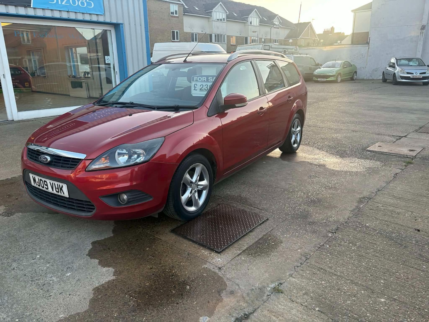 Used Ford Focus 2009 for sale - 77989487: Photo 2