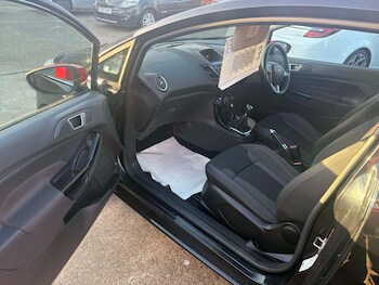 Used Ford Fiesta 2013 for sale - 77989475: Photo