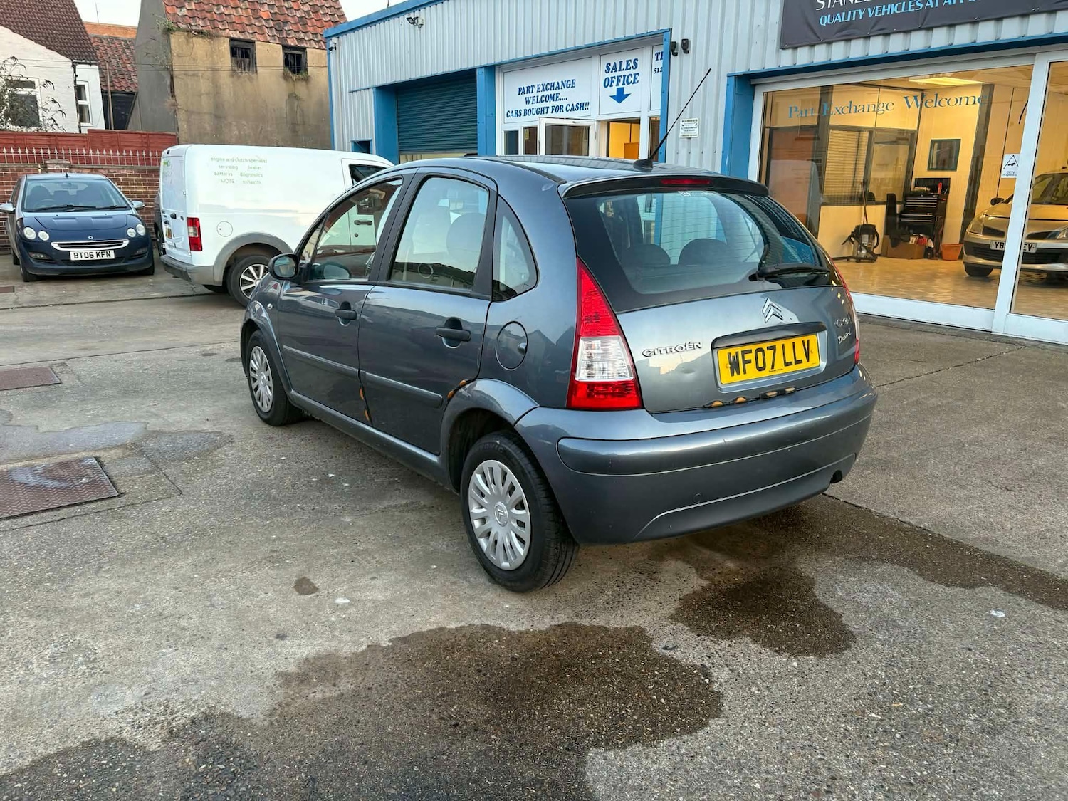 Used Citroen C3 2007 for sale - 77989500: Photo 2