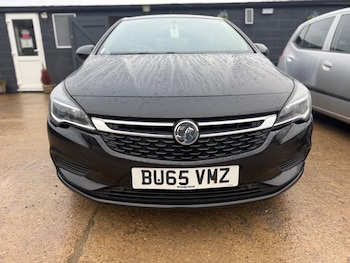 Vauxhall - Astra