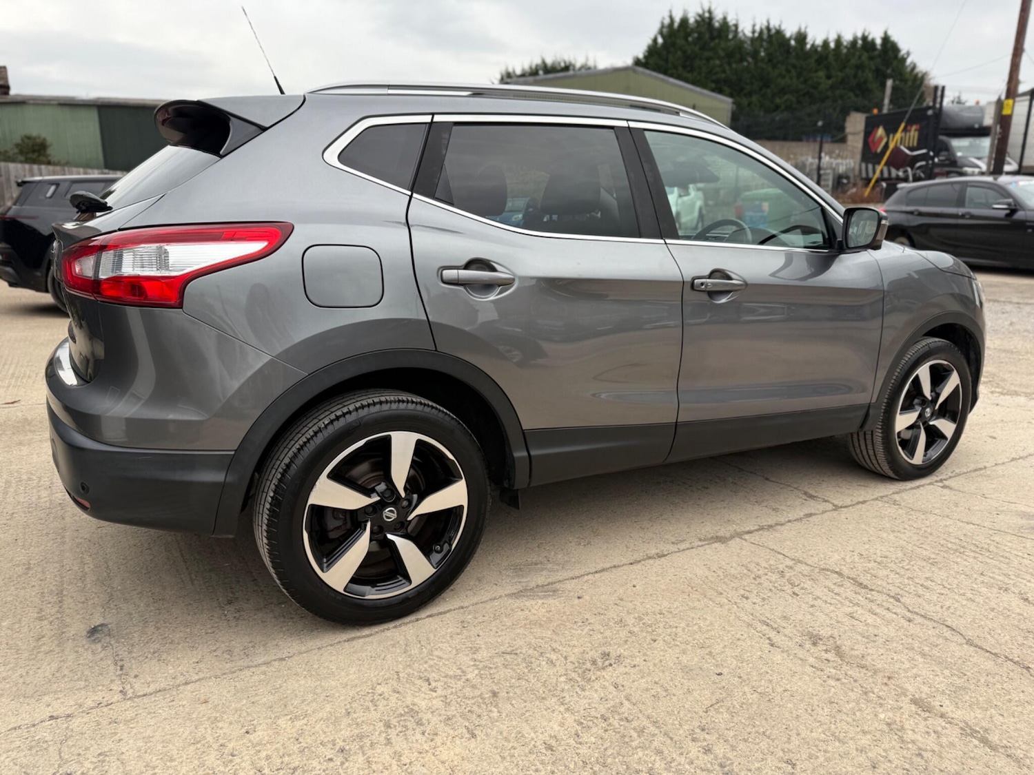 Used Nissan Qashqai 2015 for sale - 75415426: Photo 26