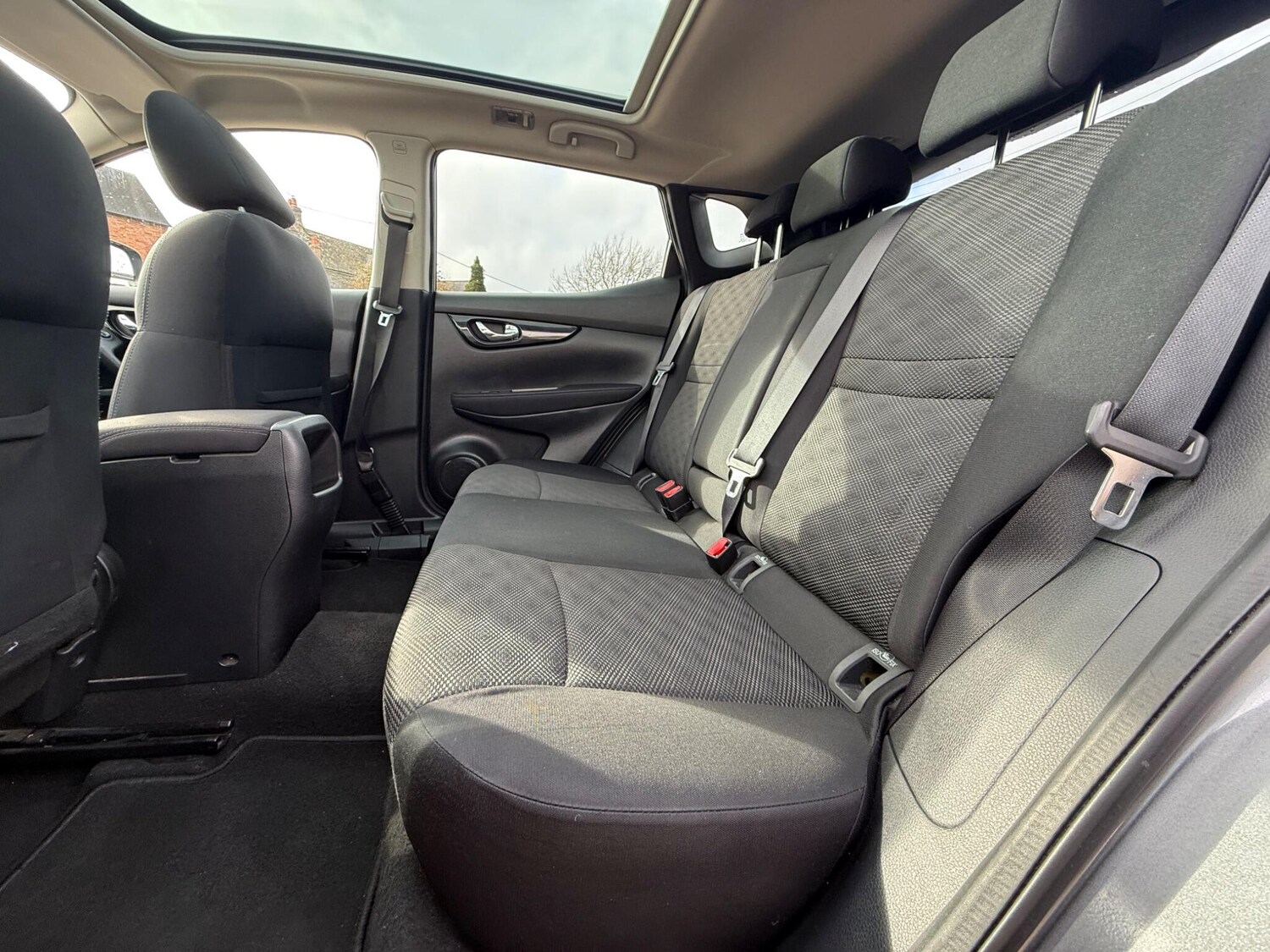 Used Nissan Qashqai 2015 for sale - 75415426: Photo 60