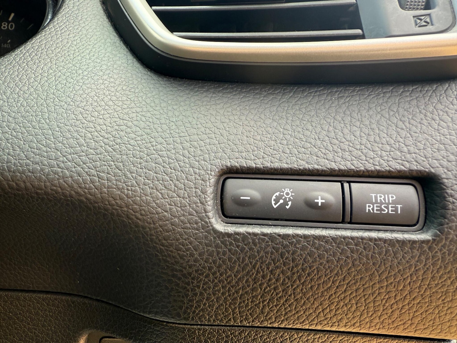 Used Nissan Qashqai 2015 for sale - 75415426: Photo 76