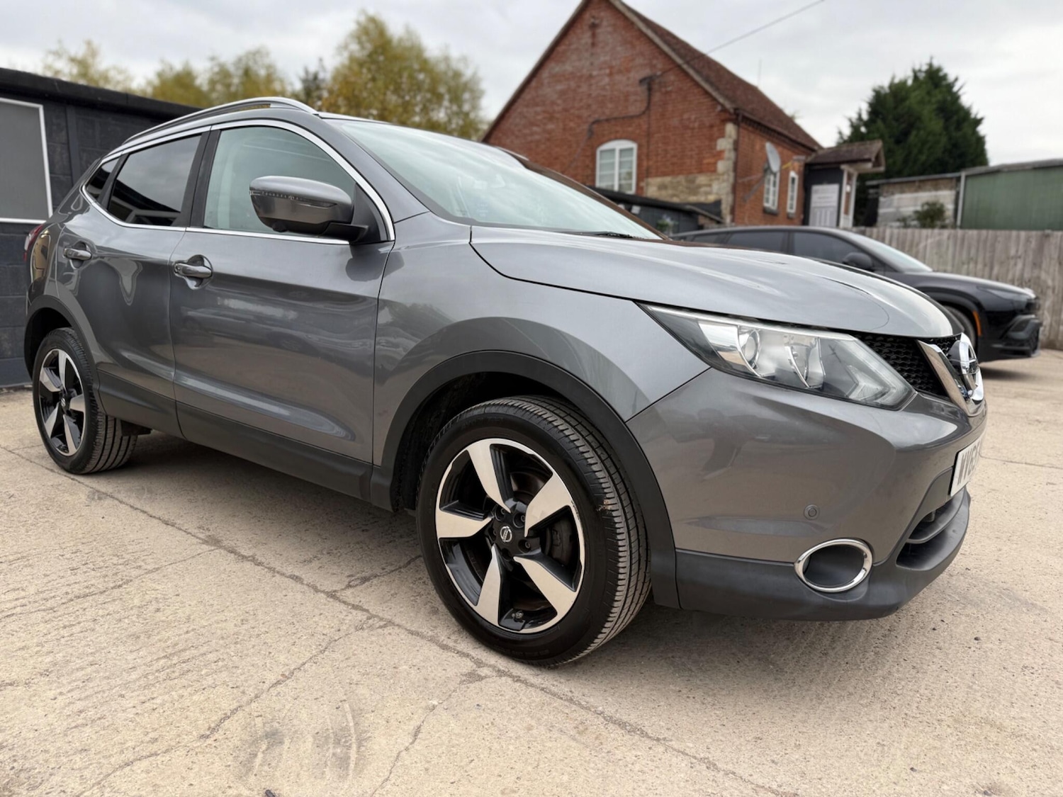 Used Nissan Qashqai 2015 for sale - 75415426: Photo 8
