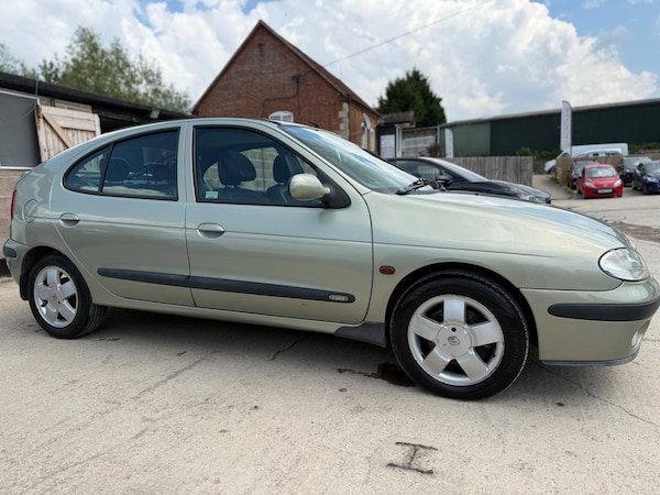 Used Renault Megane 2002 for sale - 74978590: Photo 24