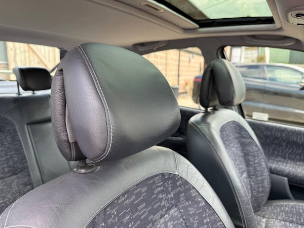 Used Renault Megane 2002 for sale - 74978590: Photo 32