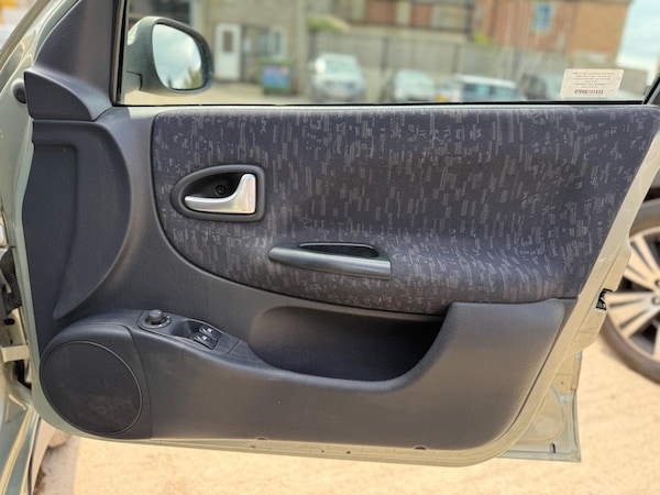 Used Renault Megane 2002 for sale - 74978590: Photo 37