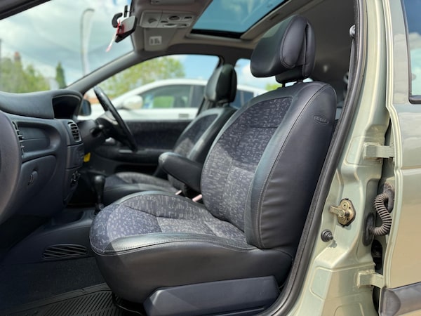 Used Renault Megane 2002 for sale - 74978590: Photo 39
