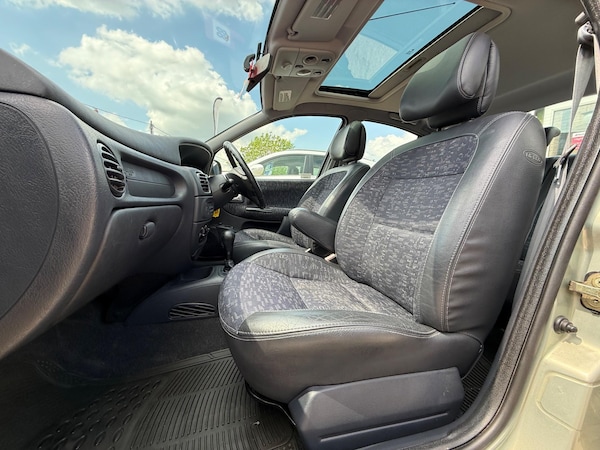 Used Renault Megane 2002 for sale - 74978590: Photo 40