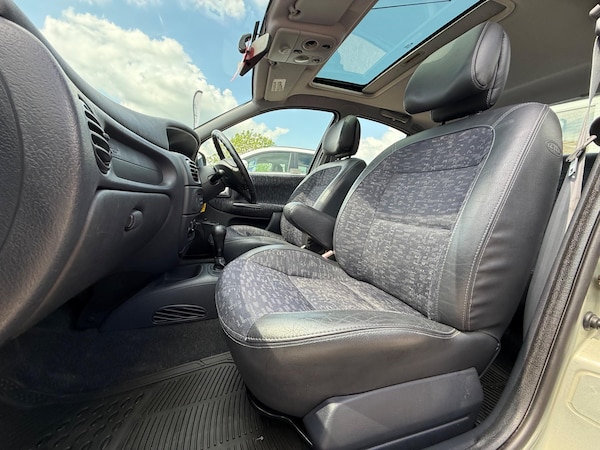 Used Renault Megane 2002 for sale - 74978590: Photo 41