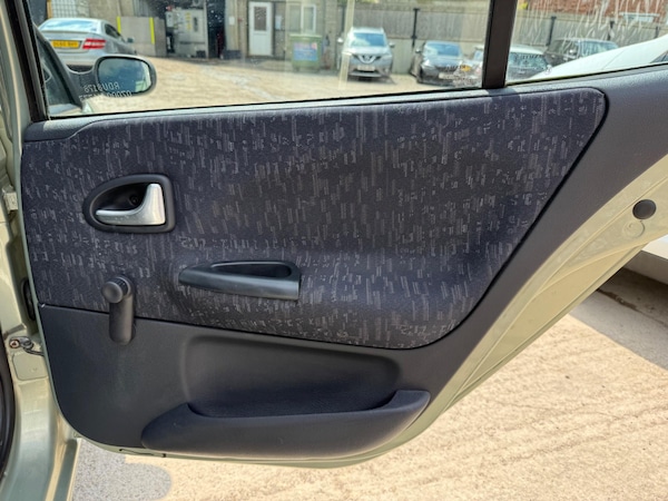 Used Renault Megane 2002 for sale - 74978590: Photo 69