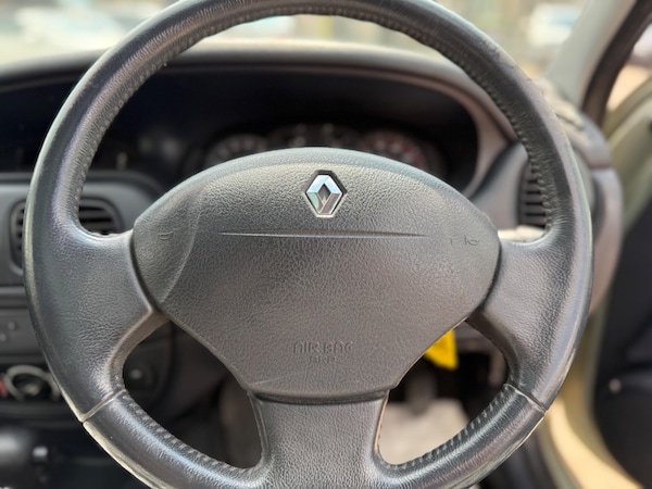 Used Renault Megane 2002 for sale - 74978590: Photo 70