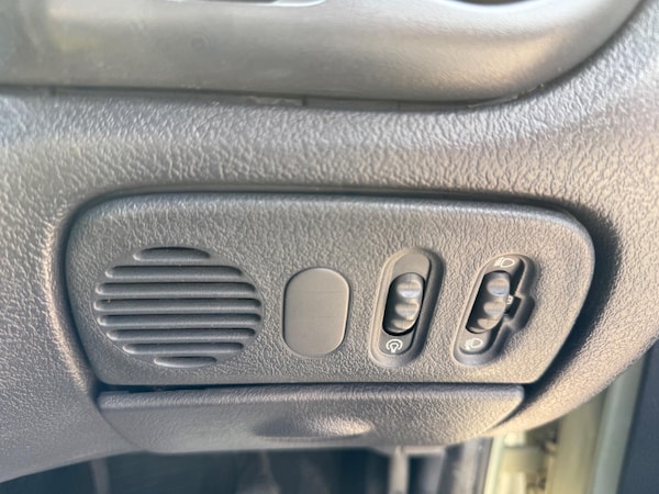 Used Renault Megane 2002 for sale - 74978590: Photo 74