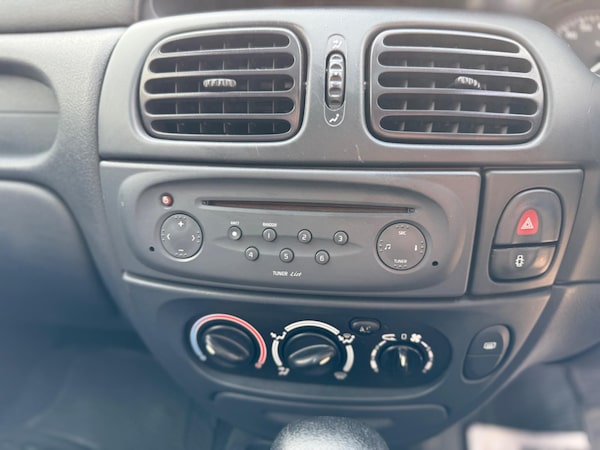 Used Renault Megane 2002 for sale - 74978590: Photo 77