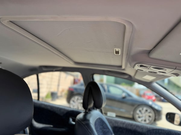 Used Renault Megane 2002 for sale - 74978590: Photo 93