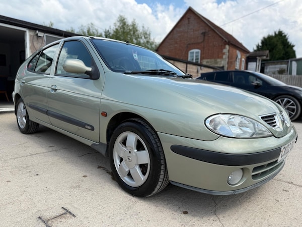 Used Renault Megane 2002 for sale - 74978590: Photo 9