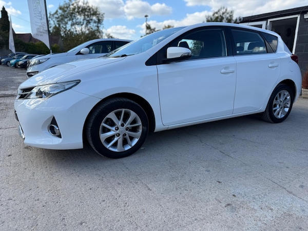 Used Toyota Auris 2014 for sale - 76099539: Photo 12