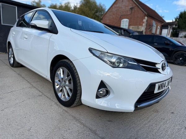 Used Toyota Auris 2014 for sale - 76099539: Photo 19