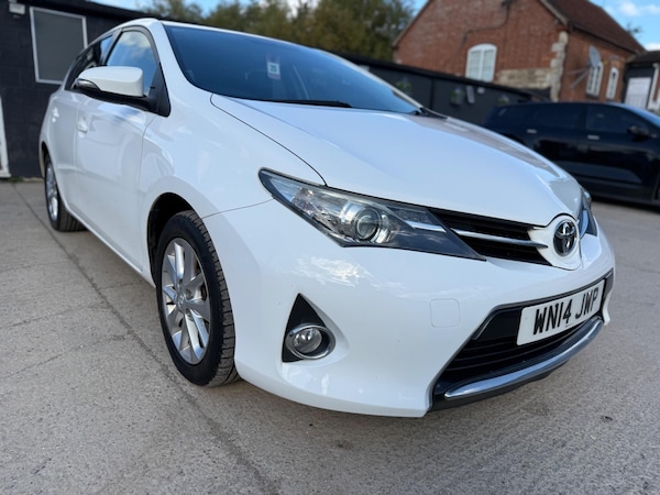 Used Toyota Auris 2014 for sale - 76099539: Photo 22