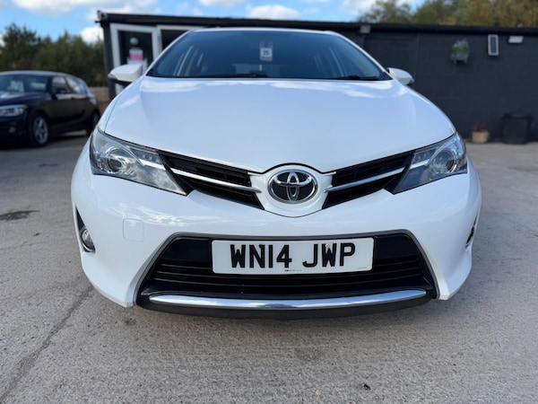 Used Toyota Auris 2014 for sale - 76099539: Photo 24