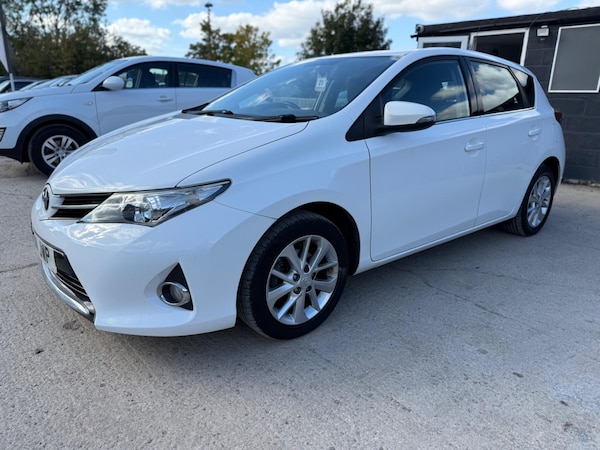 Used Toyota Auris 2014 for sale - 76099539: Photo 25