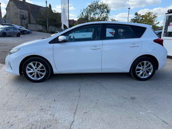 Used Toyota Auris 2014 for sale - 76099539: Photo 28