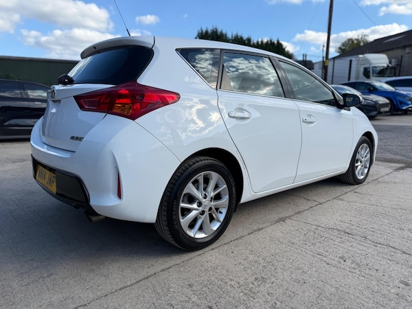 Used Toyota Auris 2014 for sale - 76099539: Photo 30