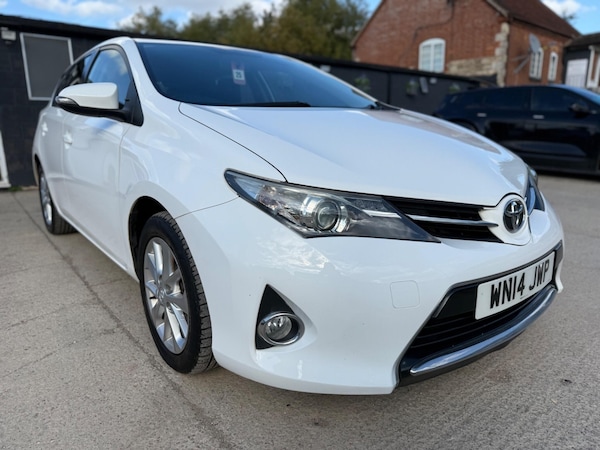 Used Toyota Auris 2014 for sale - 76099539: Photo 37