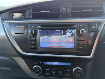 Used Toyota Auris 2014 for sale - 76099539: Photo 3