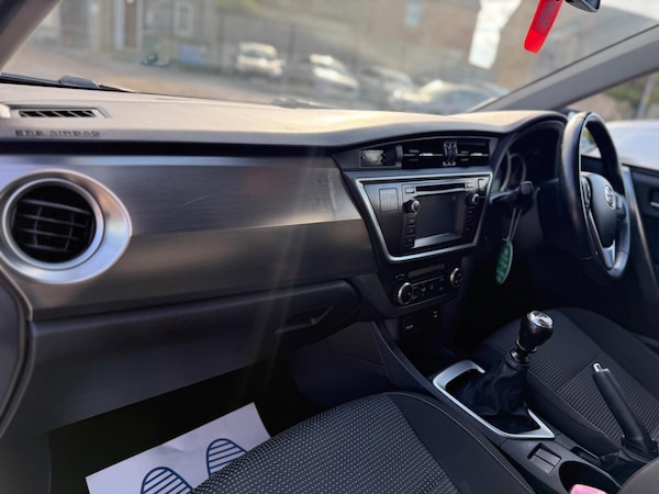 Used Toyota Auris 2014 for sale - 76099539: Photo 47