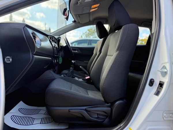 Used Toyota Auris 2014 for sale - 76099539: Photo 5