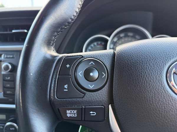 Used Toyota Auris 2014 for sale - 76099539: Photo 62