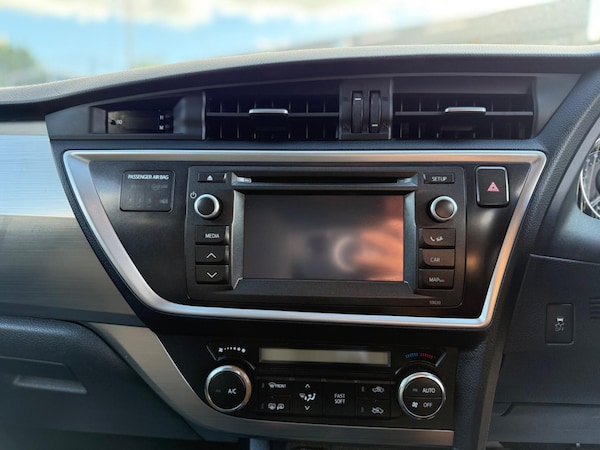 Used Toyota Auris 2014 for sale - 76099539: Photo 68