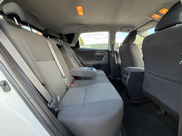 Used Toyota Auris 2014 for sale - 76099539: Photo 6