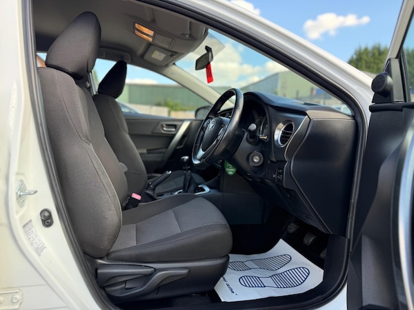 Used Toyota Auris 2014 for sale - 76099539: Photo 7