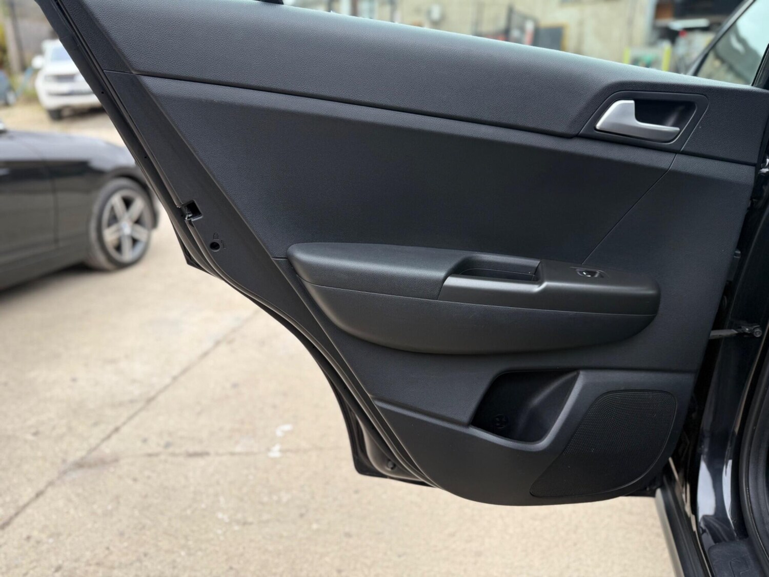 Used Kia Sportage 2017 for sale - 75939901: Photo 65