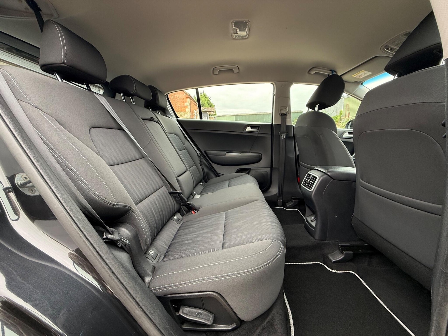 Used Kia Sportage 2017 for sale - 75939901: Photo 68