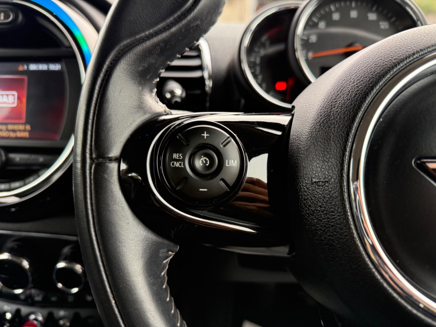 Used MINI Clubman 2019 for sale - 76121660: Photo 64