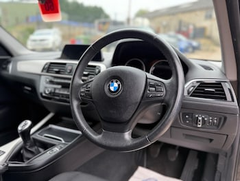 Used BMW 1 Series 2018 for sale - 75839375: Photo