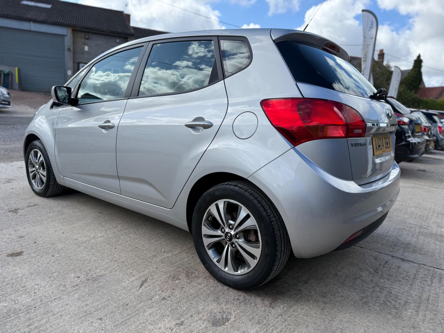 Used Kia Venga 2015 for sale - 75839458: Photo 25