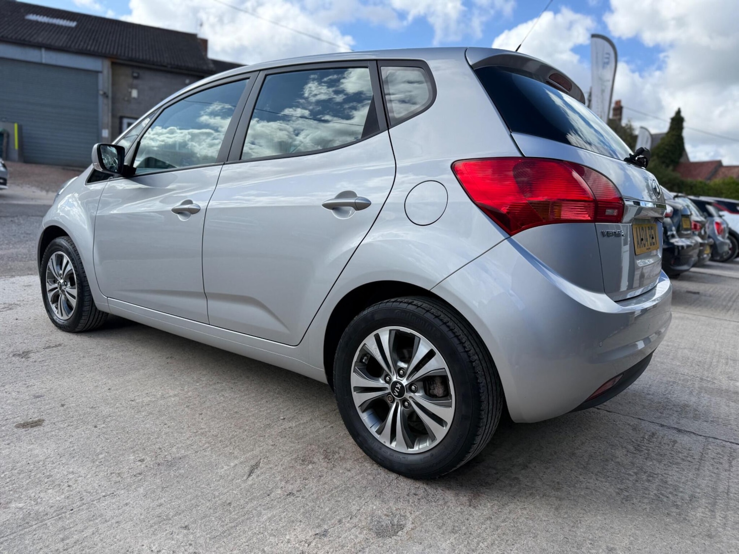 Used Kia Venga 2015 for sale - 75839458: Photo 26