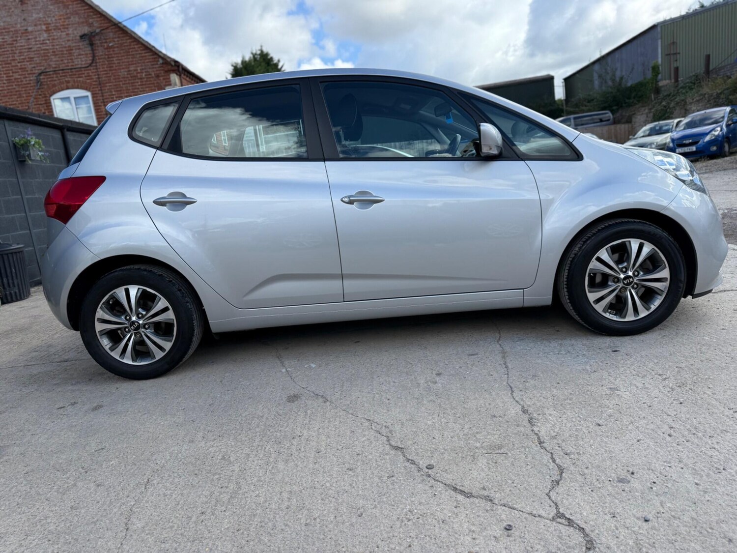 Used Kia Venga 2015 for sale - 75839458: Photo 34